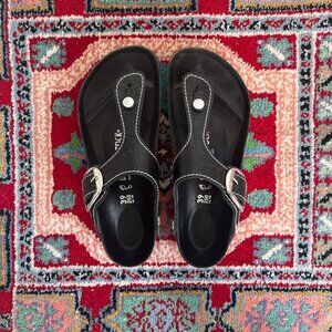 Birkenstock X Staud Gizeh Big Buckle Natural Leather Patent - Black Size 39